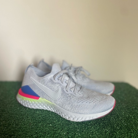 Nike Epic React Flyknit 8-Bit